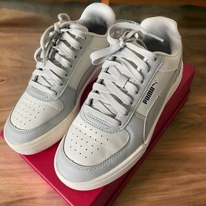 Puma Women’s Gray Sneakers Size 5